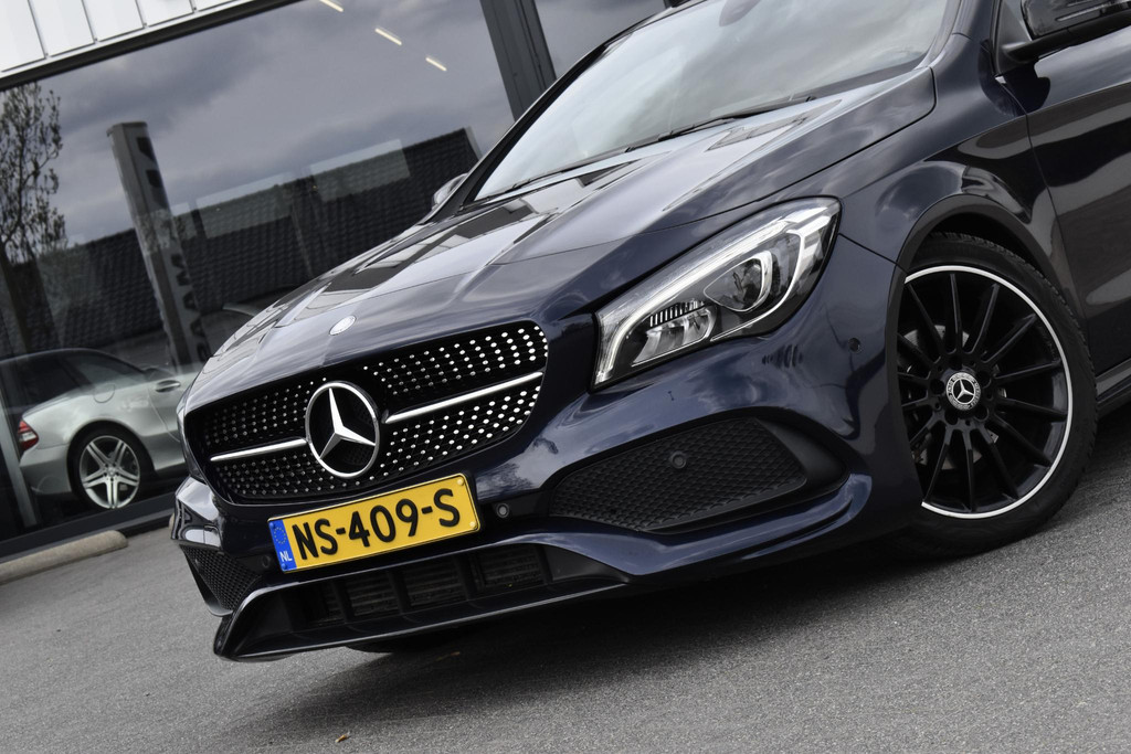 Mercedes-Benz CLA-Klasse 180 AUT7 AMG NIGHT PANORAMADAK 52888048-1.jpg | Maas Auto's
