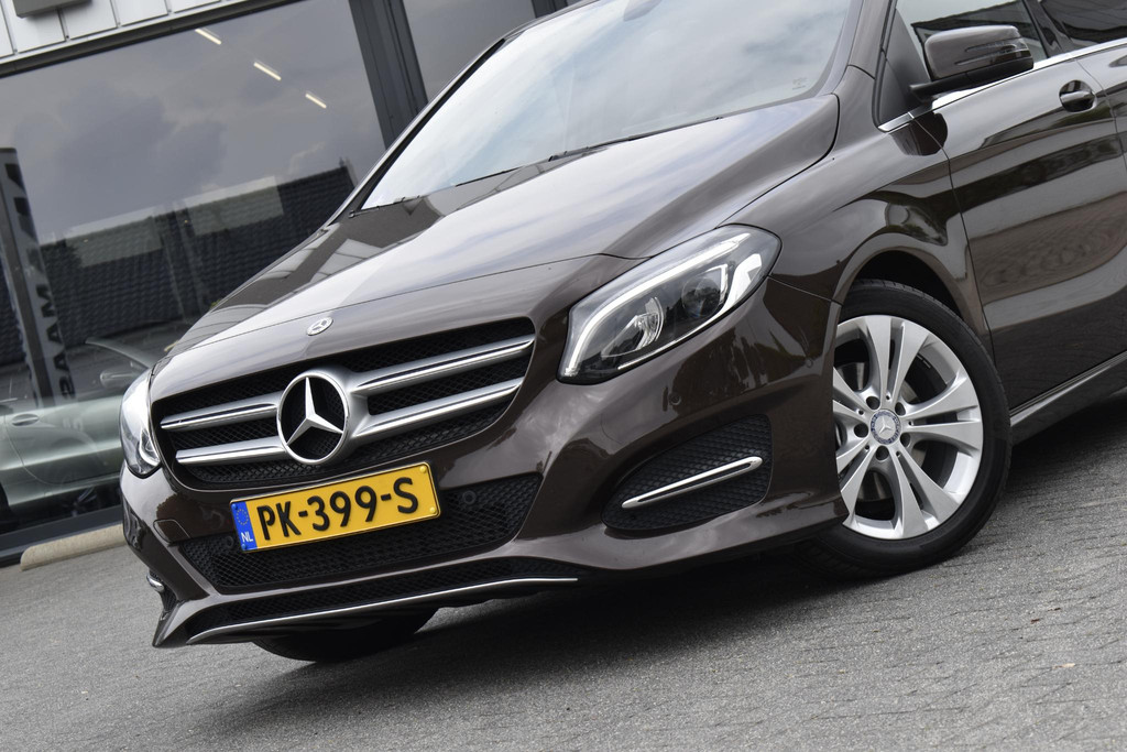 Mercedes-Benz B-Klasse 180 Activity Edition 53352787-1.jpg | Maas Auto's